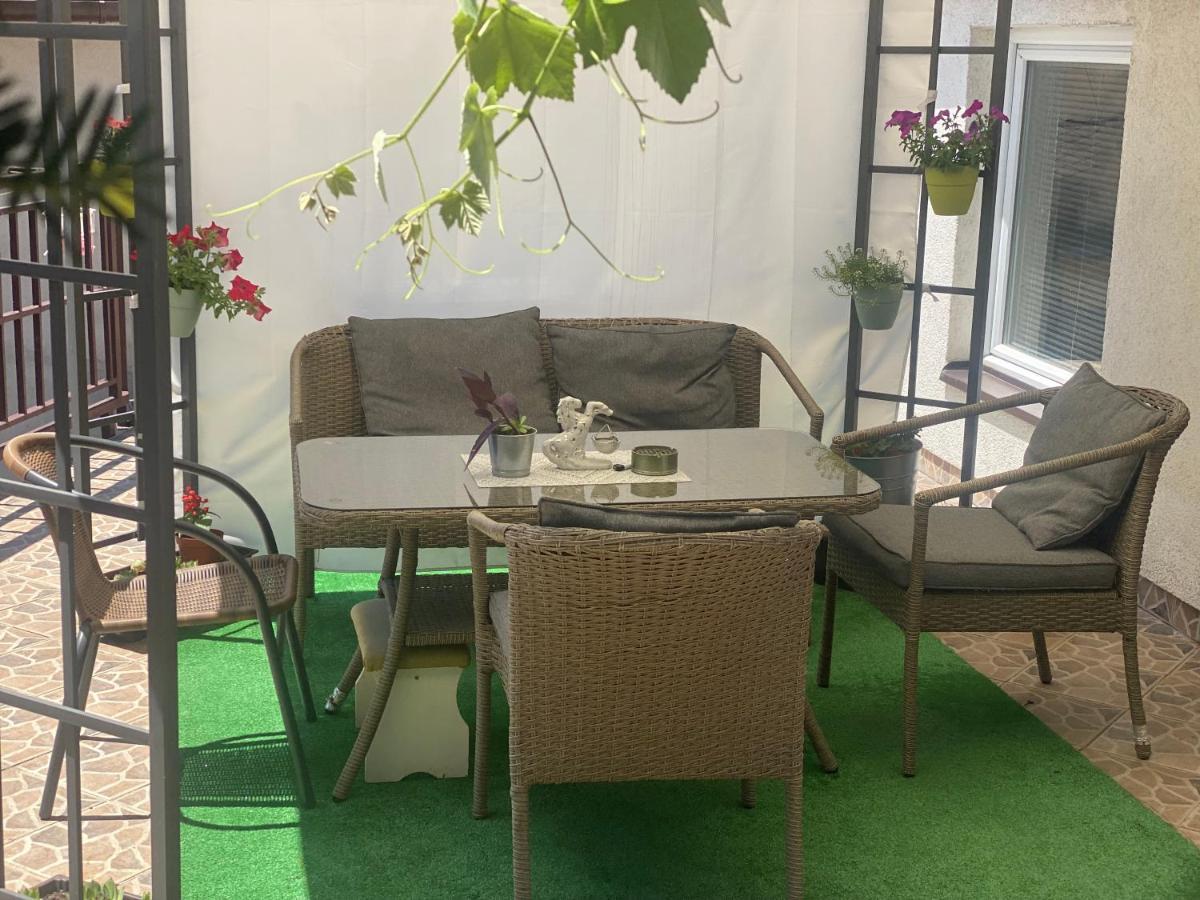 Studio Apartments Siesta ซาราเยโว ภายนอก รูปภาพ