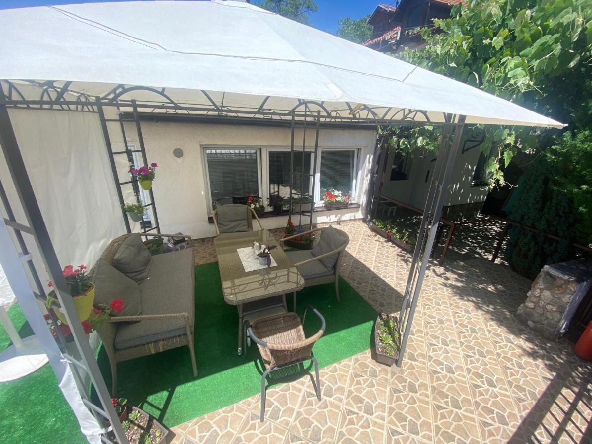 Studio Apartments Siesta ซาราเยโว ภายนอก รูปภาพ